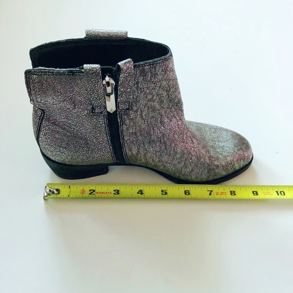 NEW Sam Edelman Booties - Picture 3 of 3